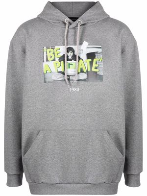 Throwback. Be A Pirate graphic-print hoodie - Grey