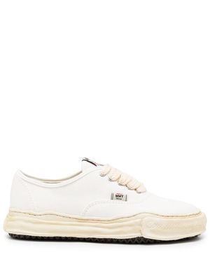 Maison Mihara Yasuhiro Baker low-top sneakers - White