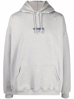 VETEMENTS logo-print pullover hoodie - Grey