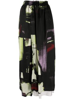 Y's graphic-print cropped trousers - Black