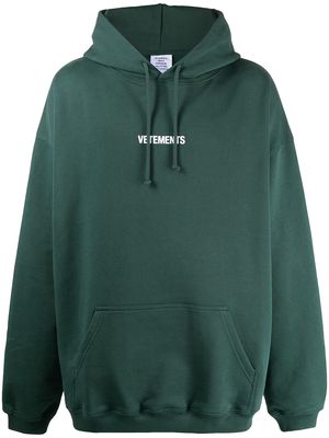 VETEMENTS oversize logo-print hoodie - Green