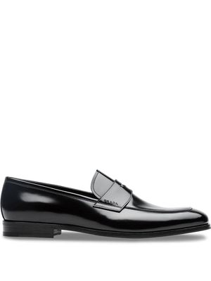 Prada classic varnished loafers - Black