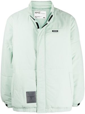 izzue logo-print padded jacket - Green