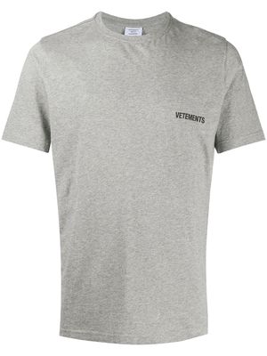 VETEMENTS logo-print cotton T-shirt - Grey