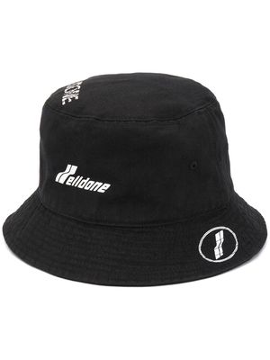 We11done logo-print bucket hat - Black