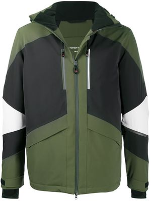 Perfect Moment colour-block panelled hooded jacket - Green