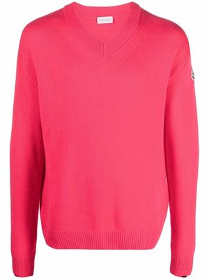 Moncler logo-patch V-neck knitted jumper - Pink