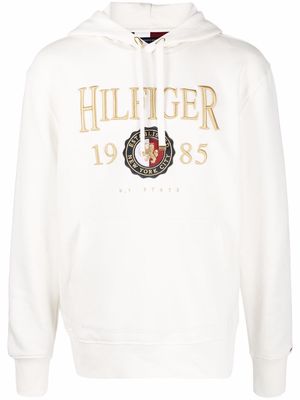 Tommy Hilfiger logo-embroidered hoodie - White