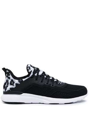 APL: ATHLETIC PROPULSION LABS Techloom Tracer sneakers - Black