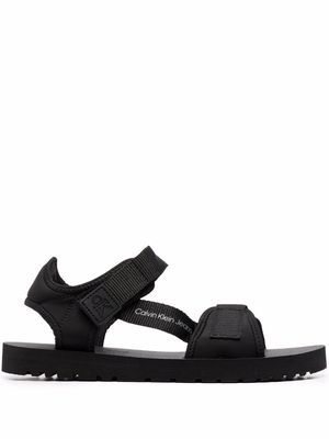 Calvin Klein logo-patch touch-strap sandals - Black