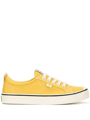 Cariuma OCA low-top stripe canvas contrast thread sneakers - Yellow