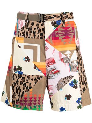sacai patchwork graphic print shorts - Neutrals