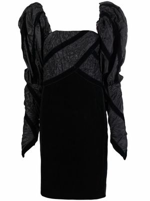 Chanel Pre-Owned 1990s puff-sleeve velvet dress - Black