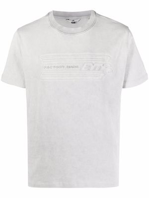 Eytys Smith embossed-logo T-shirt - Grey