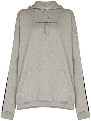 VETEMENTS logo print side stripe hoodie - Grey