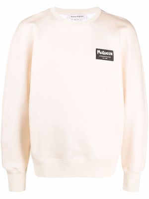 Alexander McQueen logo-patch sweatshirt - Neutrals