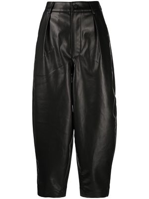 izzue faux-leather pleat-detail tapered trousers - Black