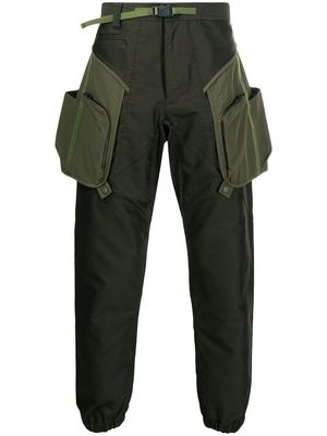 White Mountaineering belted cargo trousers - Green