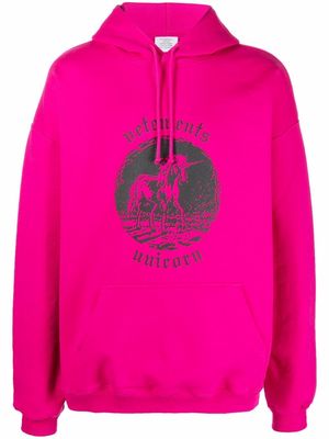 VETEMENTS Unicorn logo-printed hoodie - Pink
