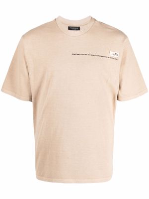 VAL KRISTOPHER logo-print short-sleeved T-shirt - Neutrals
