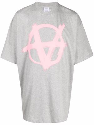 VETEMENTS Anarchy logo-print cotton T-shirt - Grey