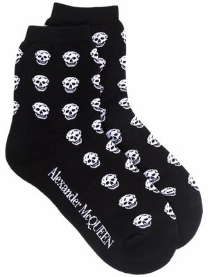 Alexander McQueen intarsia-knit ankle socks - Black