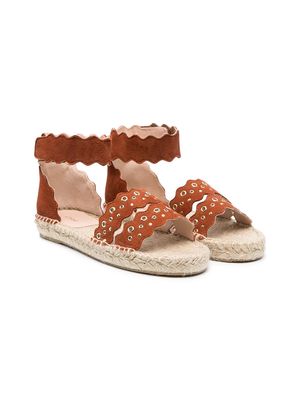 Chloé Kids eyelet-embellished suede sandals - Brown