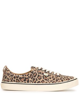 Cariuma OCA low-top leopard-print sneakers - Brown