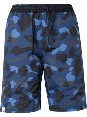 A BATHING APE® Color Camo reversible shorts - Blue