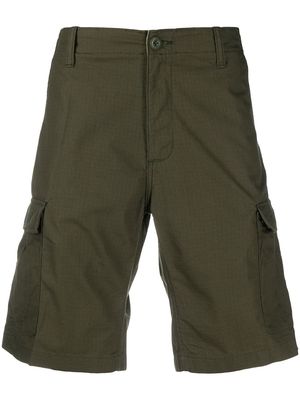 Carhartt WIP side logo patch shorts - Green