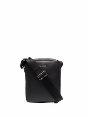 Calvin Klein logo plaque messenger bag - Black