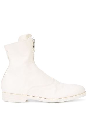 Guidi front-zipped fitted boots - White