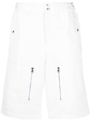 Alexander McQueen multi-pocket Bermuda shorts - White