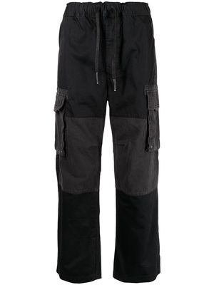 izzue panelled straight-leg trousers - Black