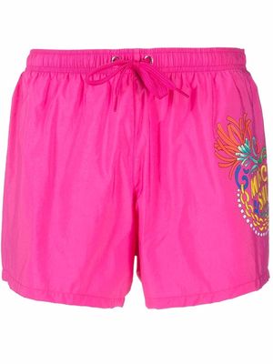 Moschino graphic-print swim shorts - Pink