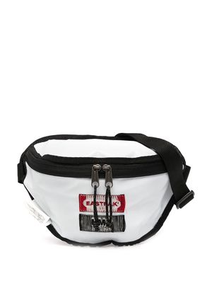 Eastpak logo-patch detail belt bag - White