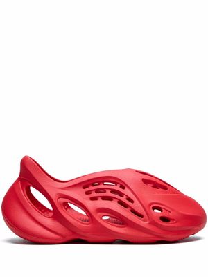 adidas YEEZY YEEZY Foam Runner "Vermillion" sneakers - Red