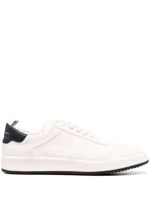 Officine Creative logo print low-top leather sneakers - White