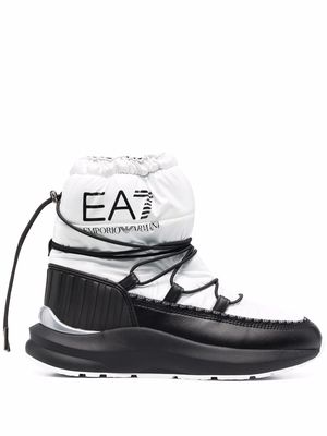Ea7 Emporio Armani logo-print snow boots - White