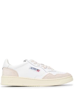 Autry Action logo low-top sneakers - White