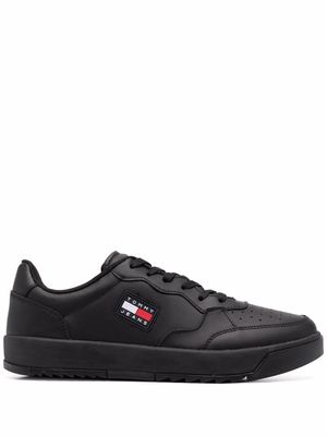 Tommy Hilfiger logo-patch low-top sneakers - Black