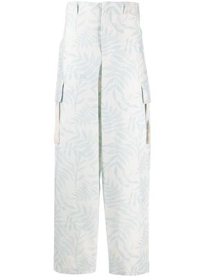 Jacquemus leaf print cargo trousers - White