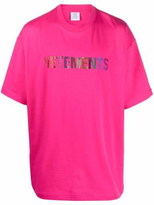 VETEMENTS logo-printed T-shirt - Pink