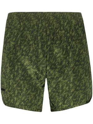 TRUE TRIBE Wild Steve camo print swim shorts - Green