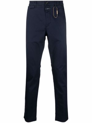 Closed carabiner-detail straight-leg trousers - Blue
