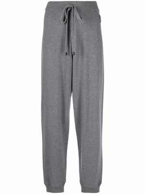 Moncler logo patch track pants - Grey