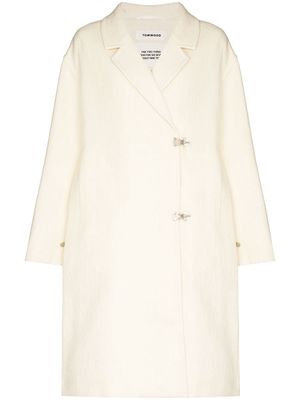 Tom Wood double-breasted metal clasp overcoat - White
