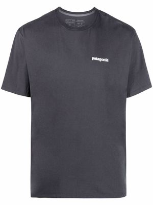 Patagonia chest logo-print T-shirt - Grey