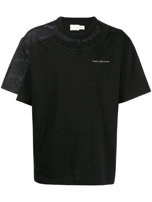 Feng Chen Wang patched logo-print T-shirt - Black