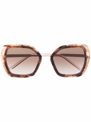 Prada Eyewear tortoiseshell butterfly-frame sunglasses - Brown